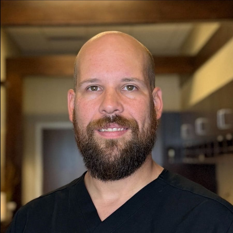 Dr. Tyler Almquist, DC